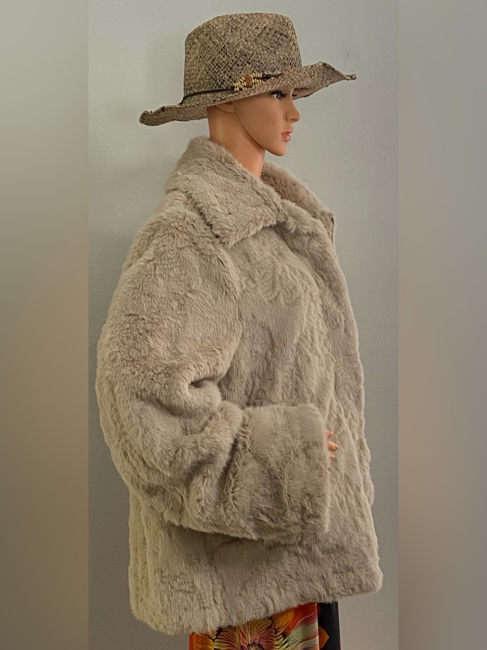 SAM EDELMAN WOMENS LUXURIOUS WIDE COLLAR PLUSH ZIP UP JACKET IN TAUPE